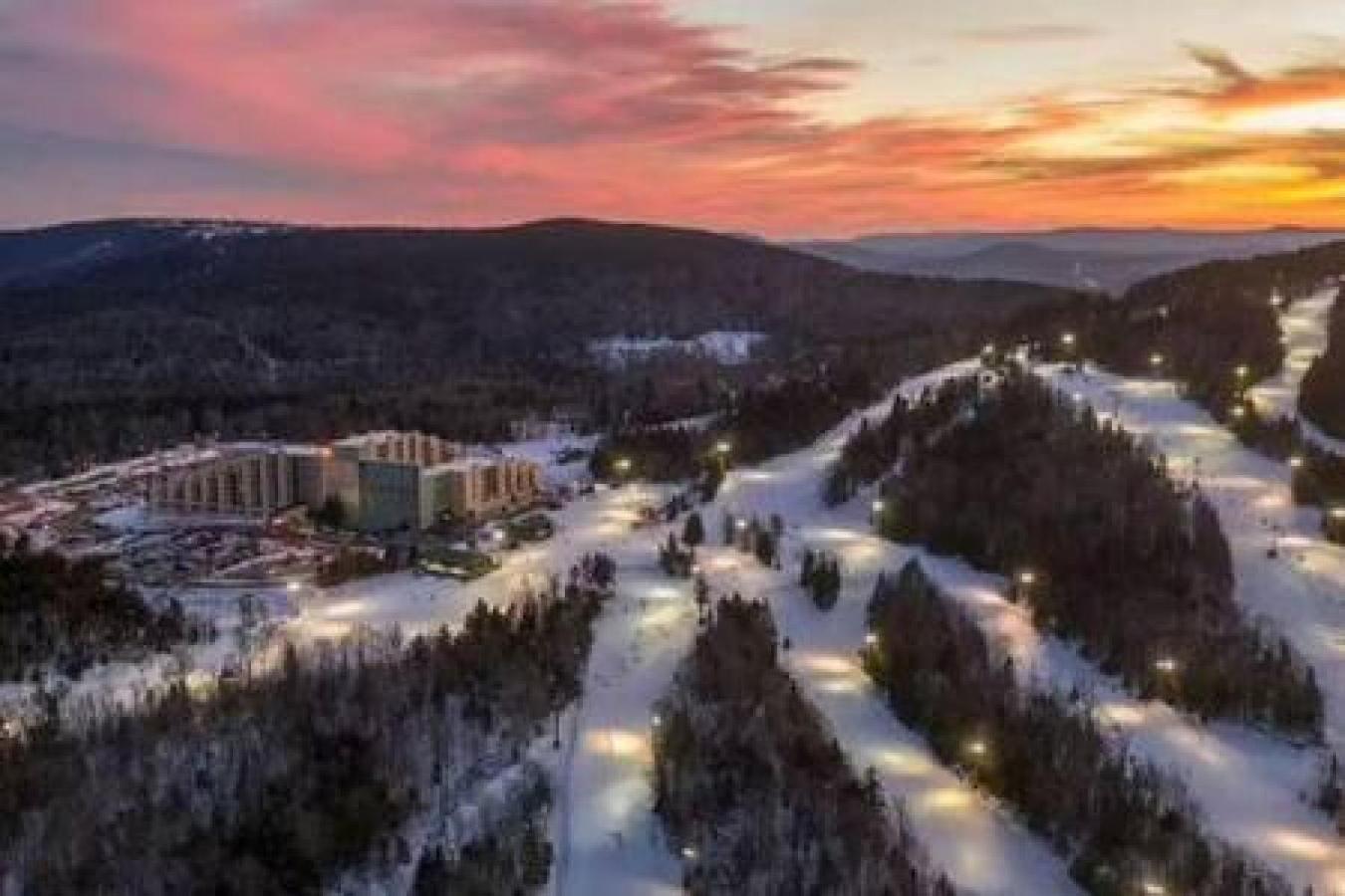 Workspace In Out * Snowshoe